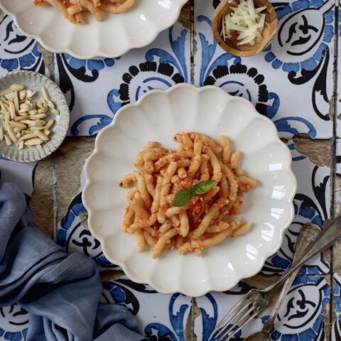 Gnocchi al forno con pomodorini e burrata